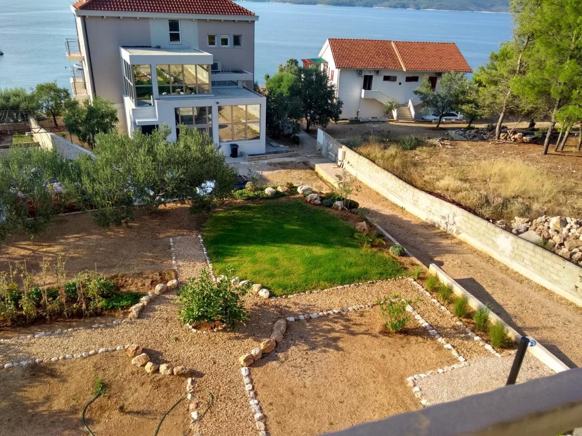 Hvar Apartman *